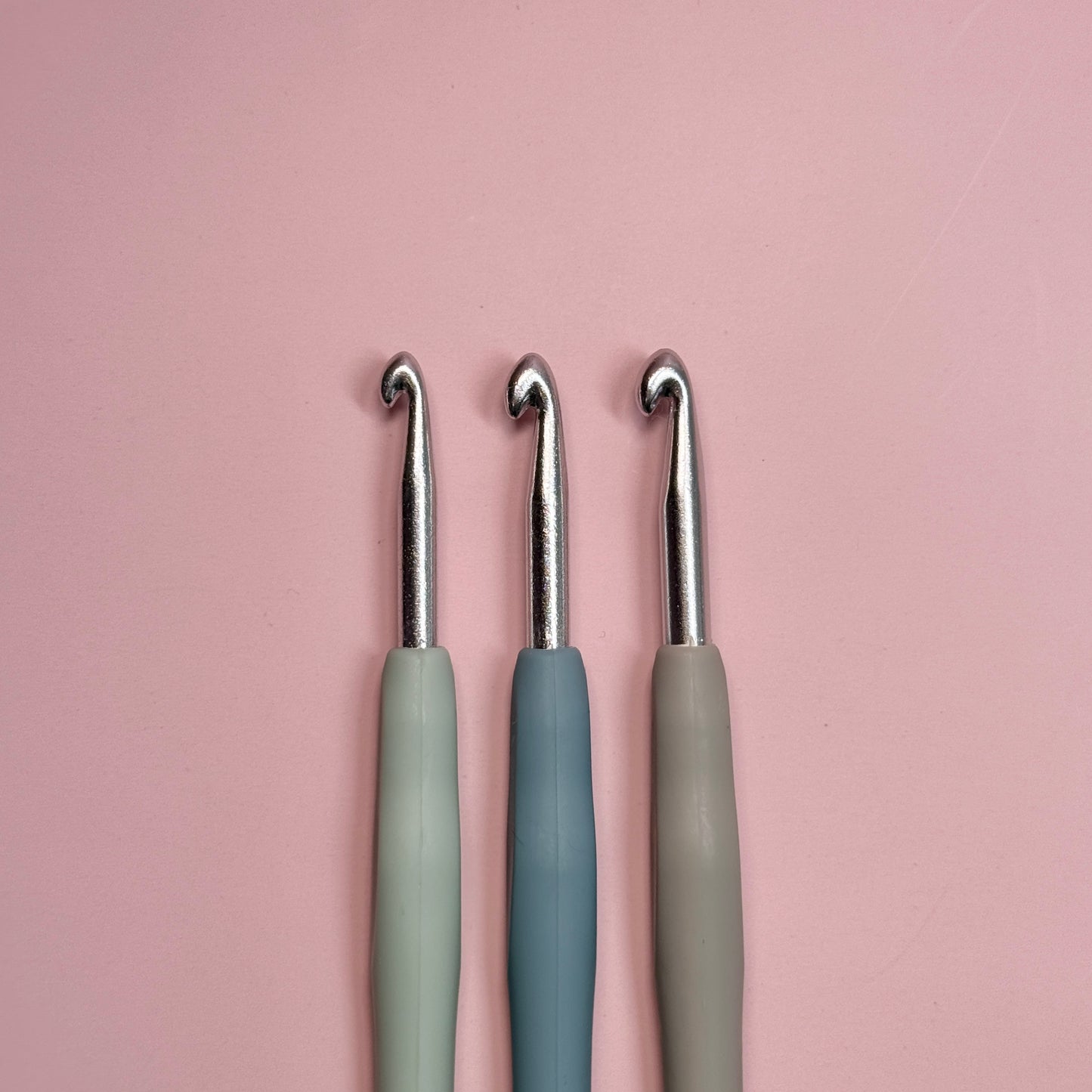 Ergonomic Crochet Hook Set - 10 Hooks