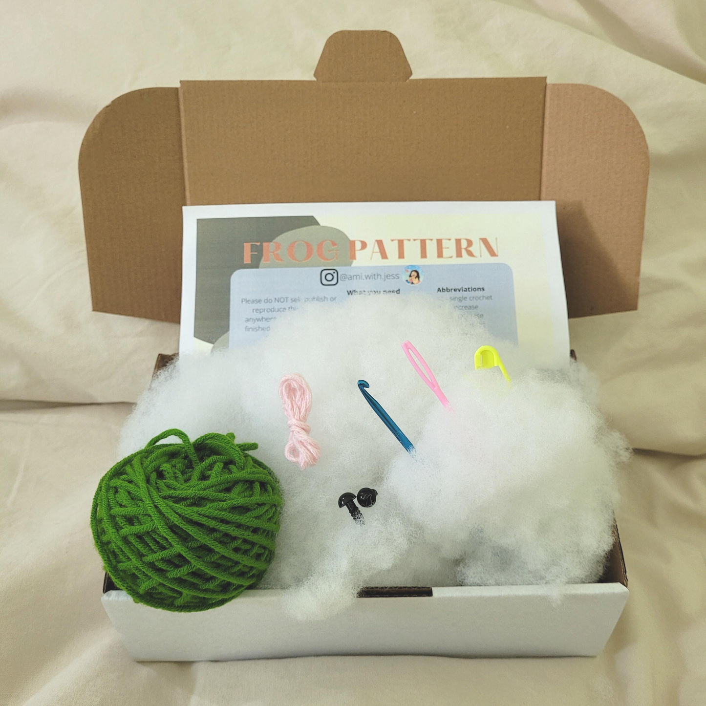 Mr Froggy Crochet Kit - Beginners Amigurumi Kit